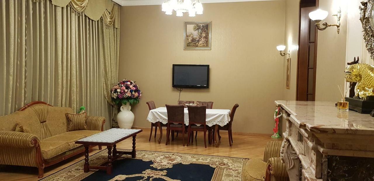 Gulluoglu Royal Suite Luxury Apartment Bakú Exterior foto